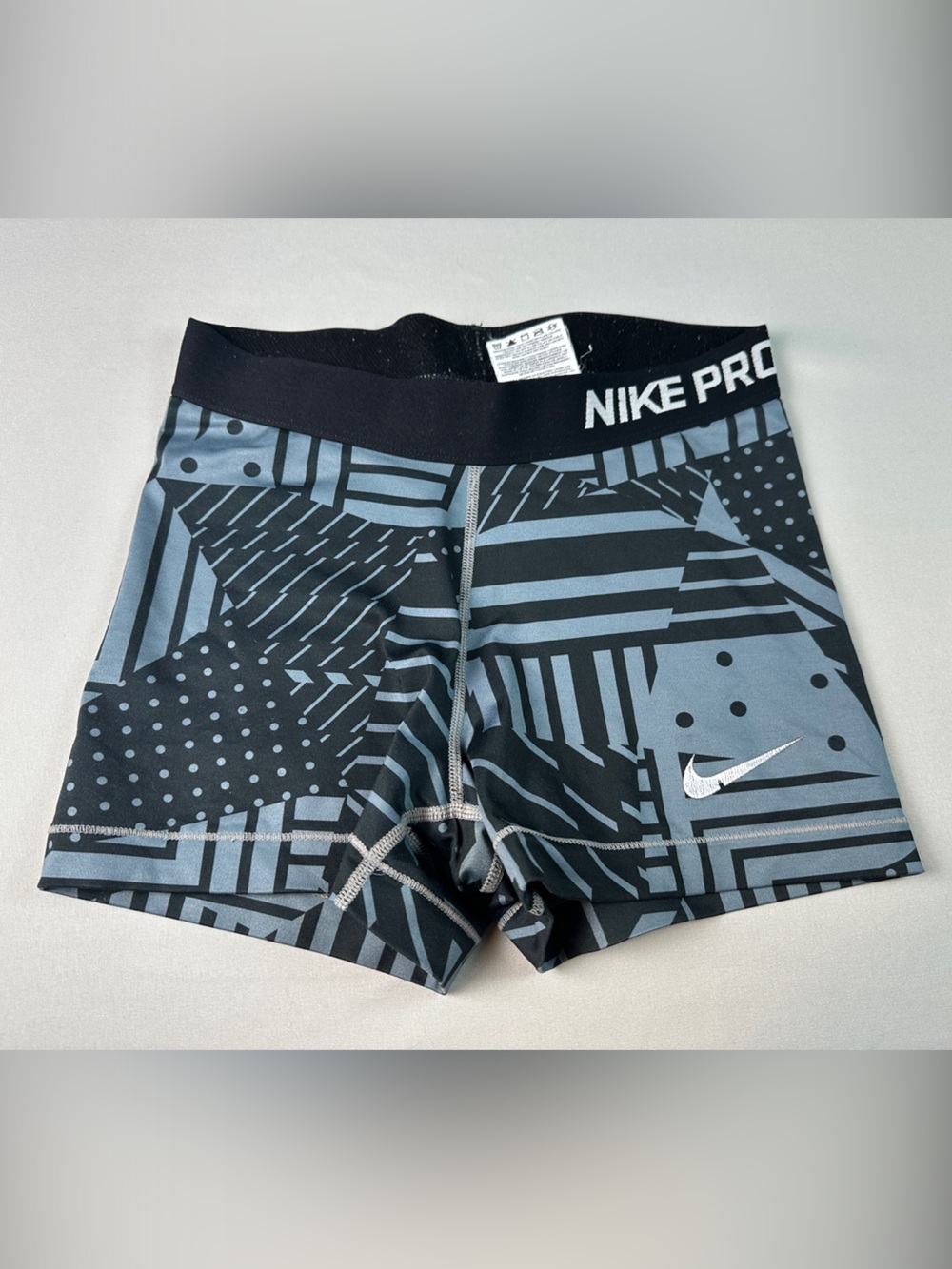 Nike Pro Women’s Running Shorts Small Black Gray Geometric Performance Shorts